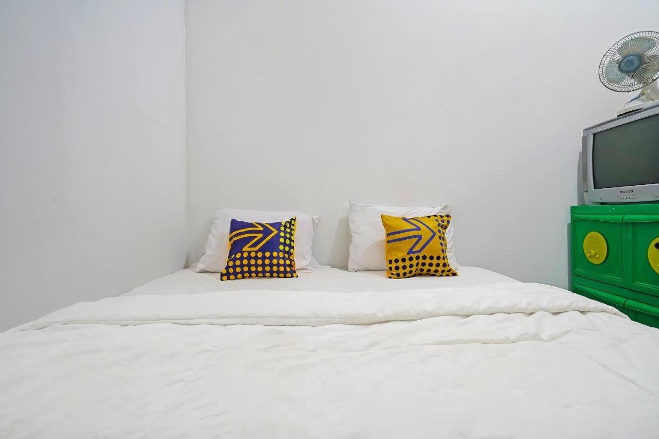 Spot On 91723 Sony Homestay Syariah Sukabumi Extérieur photo