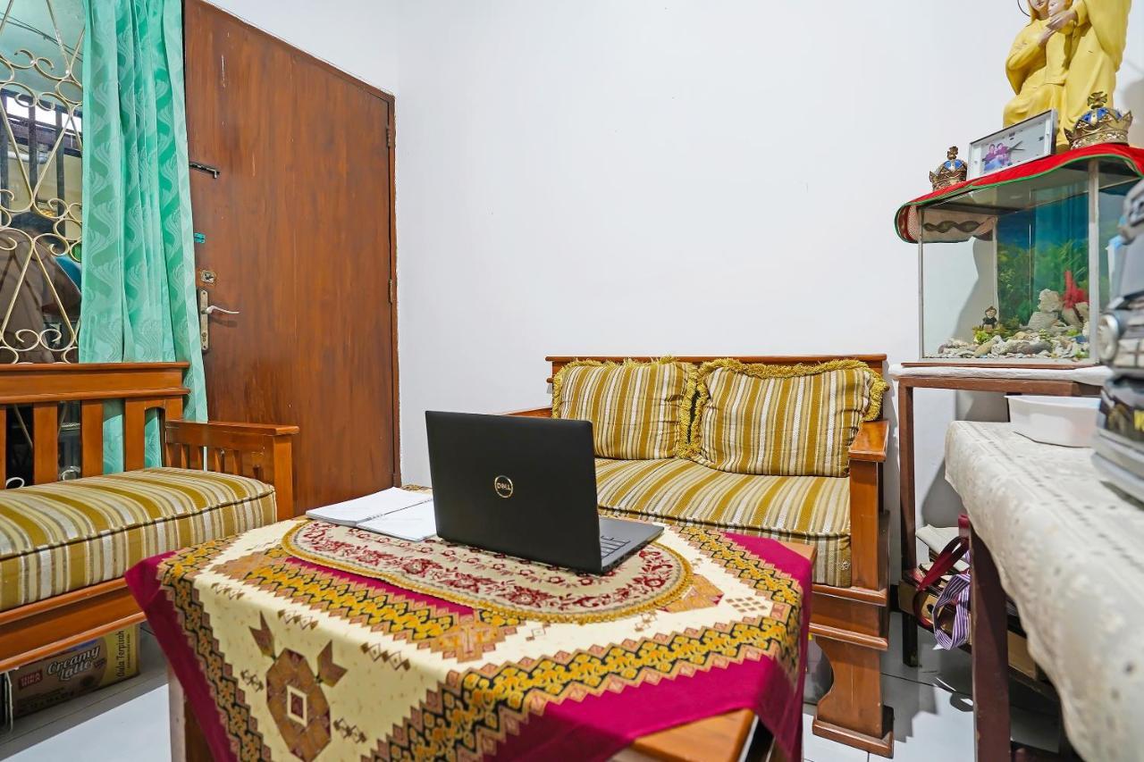 Spot On 91723 Sony Homestay Syariah Sukabumi Extérieur photo
