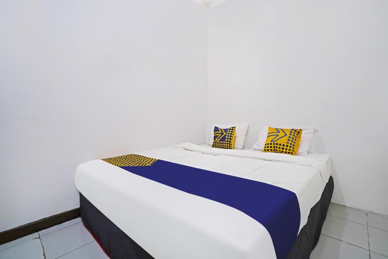 Spot On 91723 Sony Homestay Syariah Sukabumi Extérieur photo