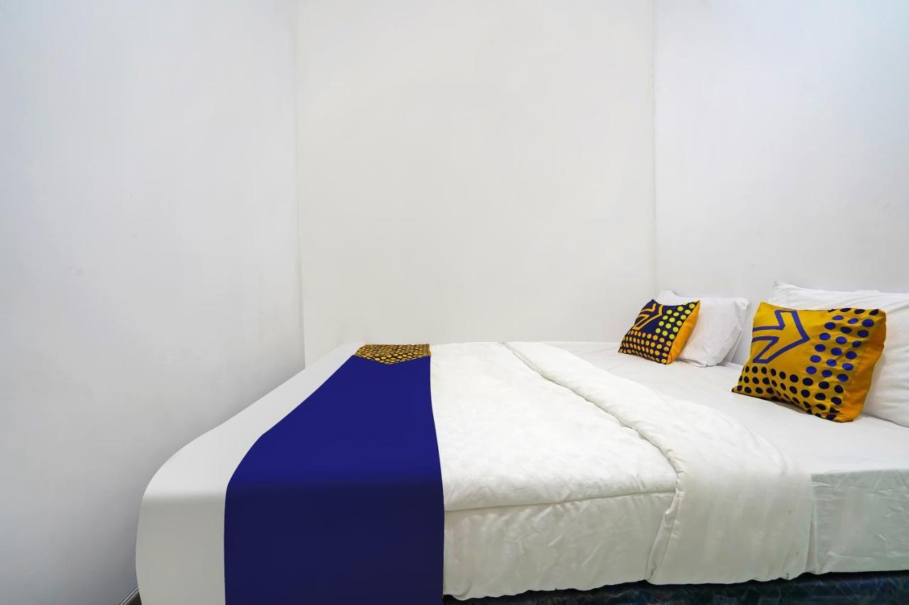 Spot On 91723 Sony Homestay Syariah Sukabumi Extérieur photo